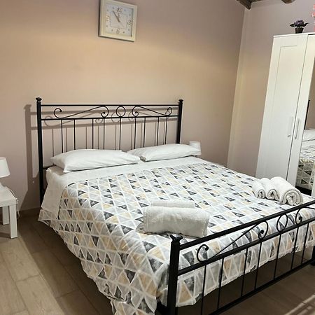 Mimi E Coco Shabby House Apartment Catania Exterior photo