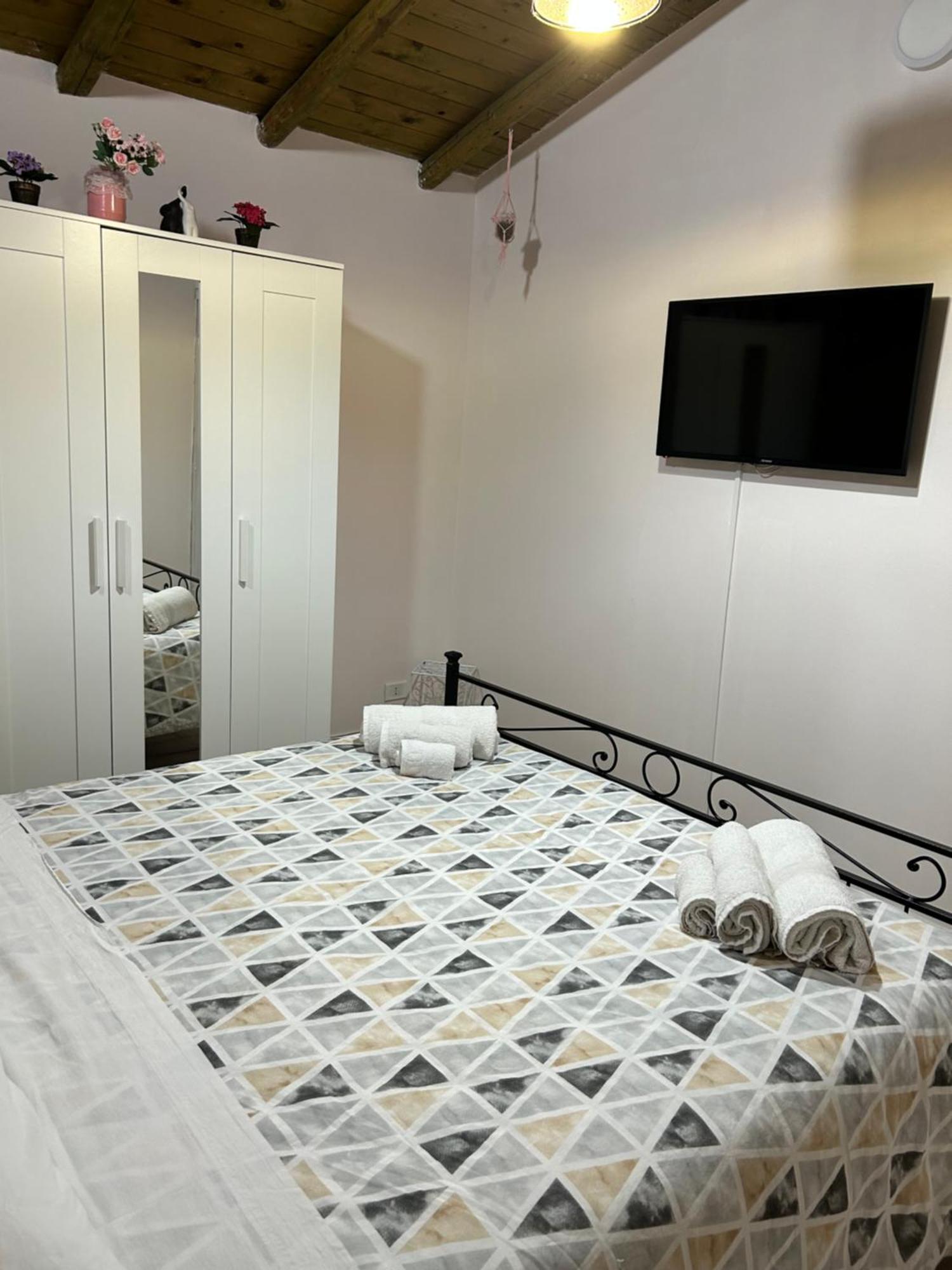 Mimi E Coco Shabby House Apartment Catania Exterior photo