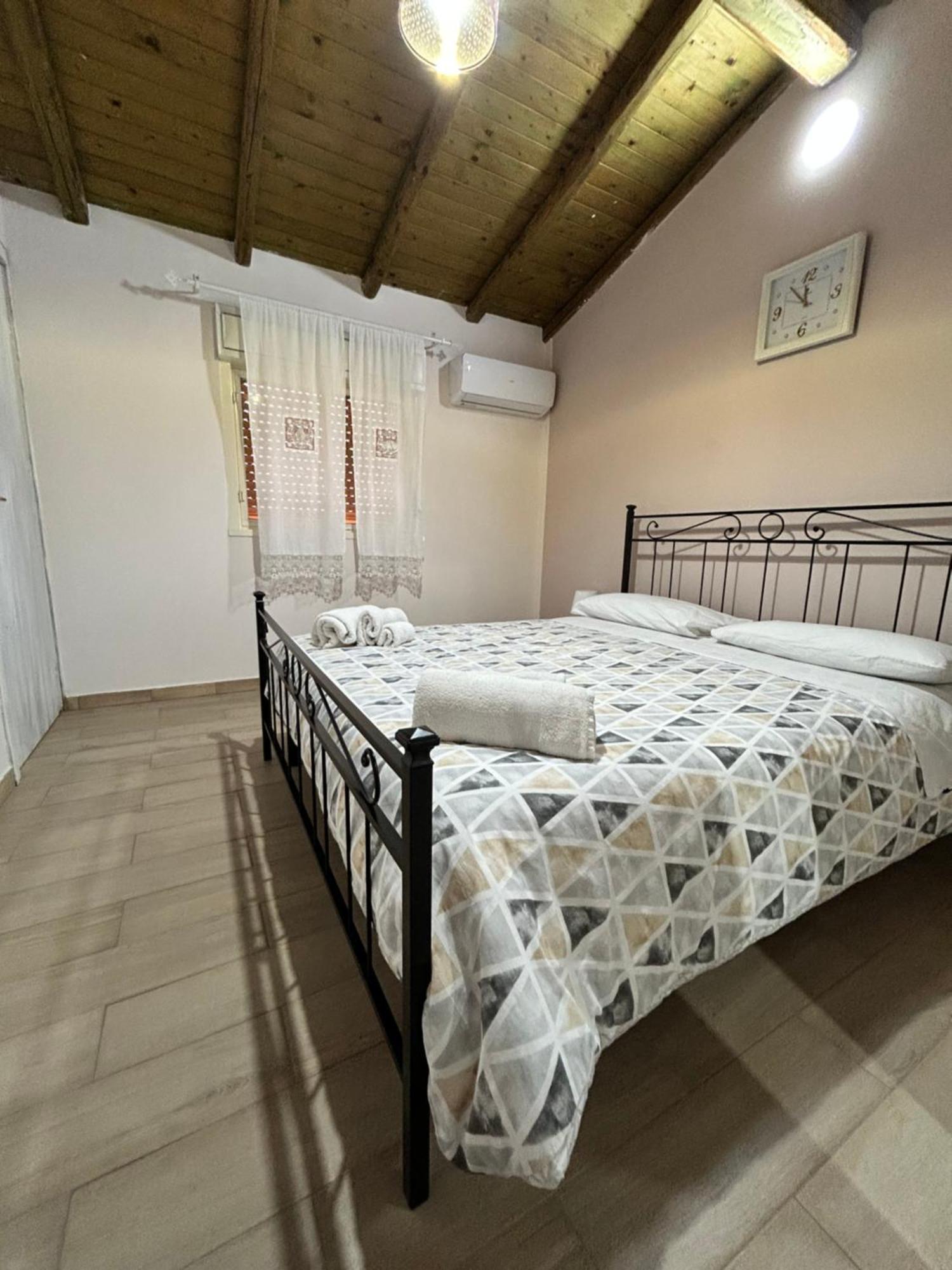 Mimi E Coco Shabby House Apartment Catania Exterior photo